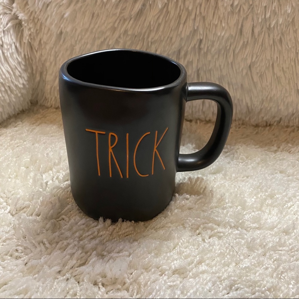 Halloween Mug Rae Dunn